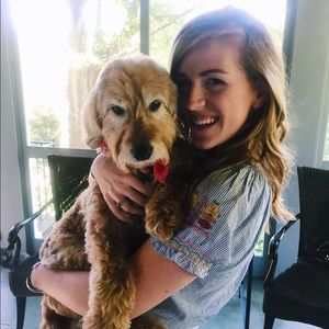 Meet your Posher, Caroline